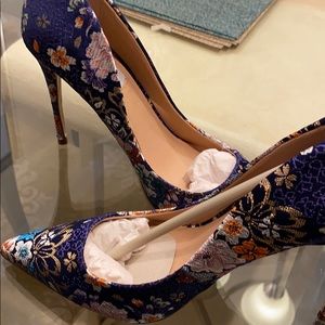 Steve Madden- Daisie Blue Multi Heels- 9.5